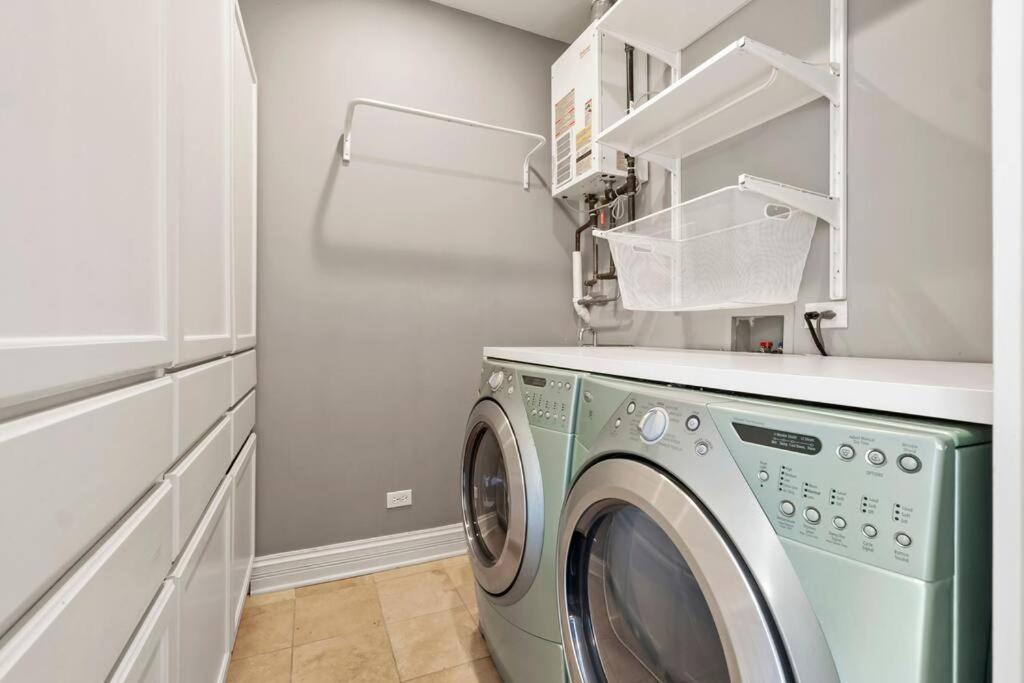 Roscoe Village Family Hideaway Holiday home *