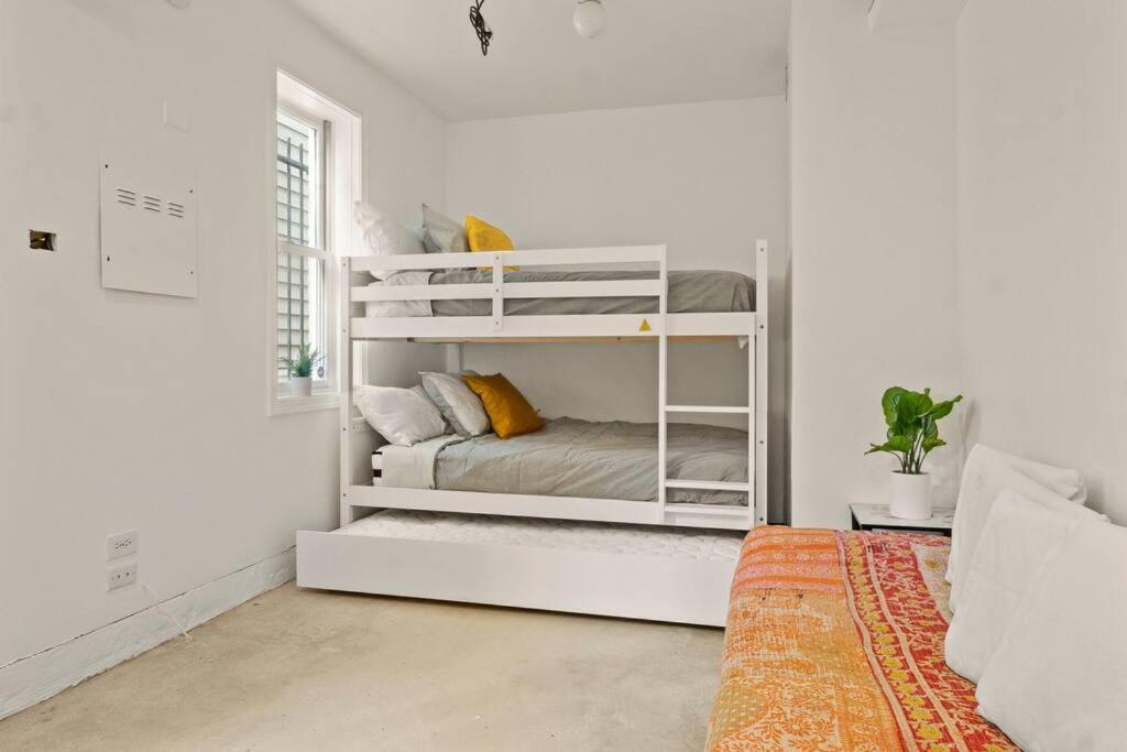 Holiday home Roscoe Village Family Hideaway *