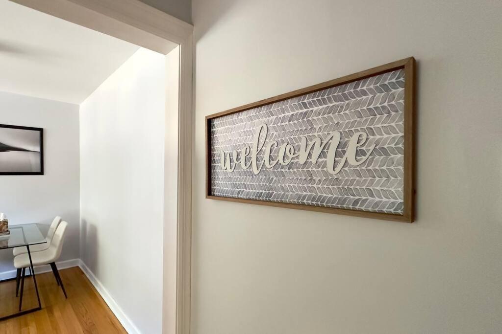 Comfy Retreat In Rogers Park, Prime Location! *