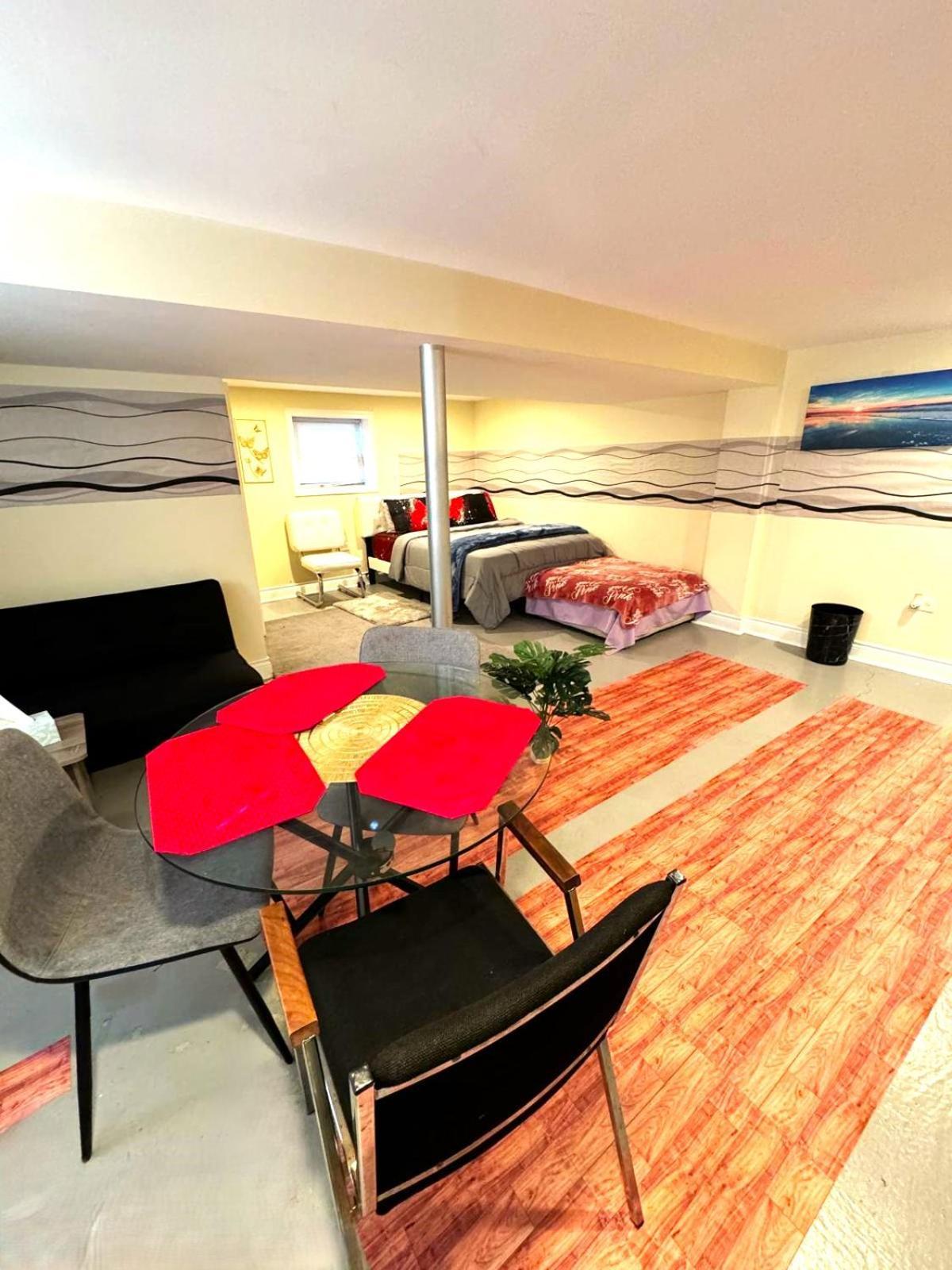 Fully Equipped Cozy 4/5 Br Apartment Chicago