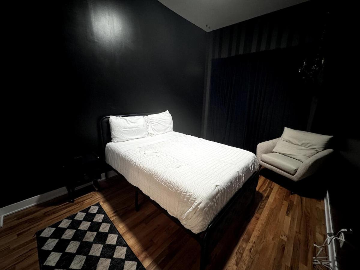 Vogue Bucktown Apartment Chicago