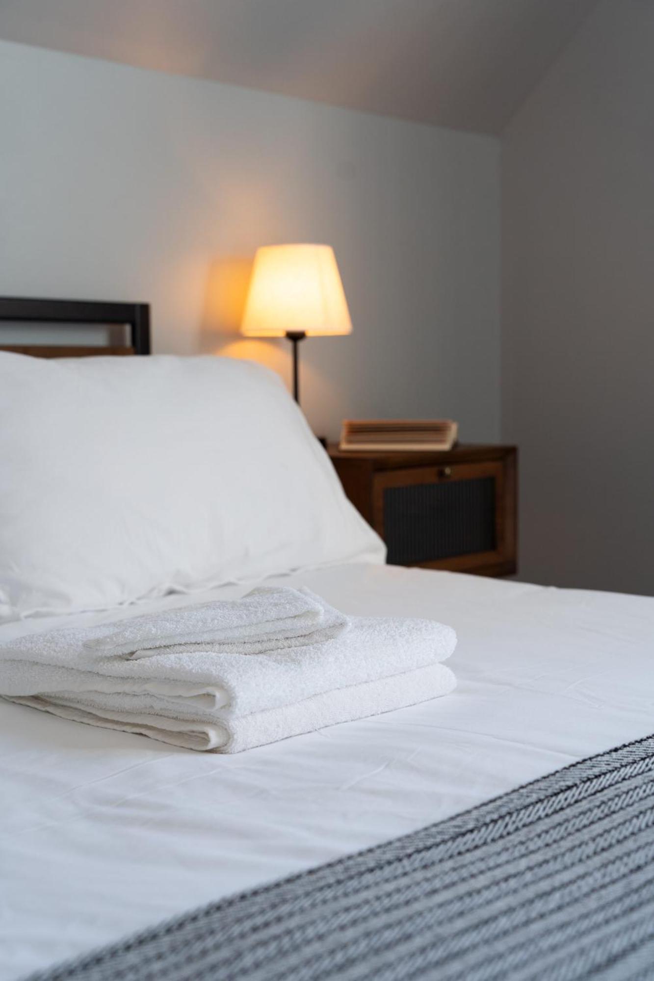 Logan Square Penthouse S3 - With Parking And Patio Apartment Chicago