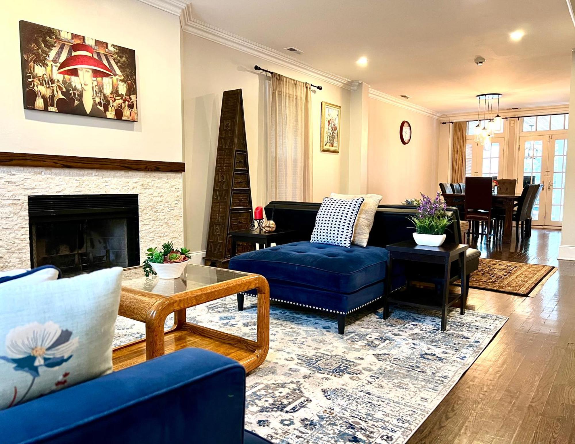 5 Bedroom Huge House In Location Parking Fireplace Back Yard Casa de Férias Chicago
