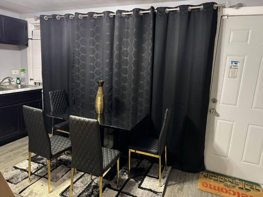 Hamaline Luxury * Chicago