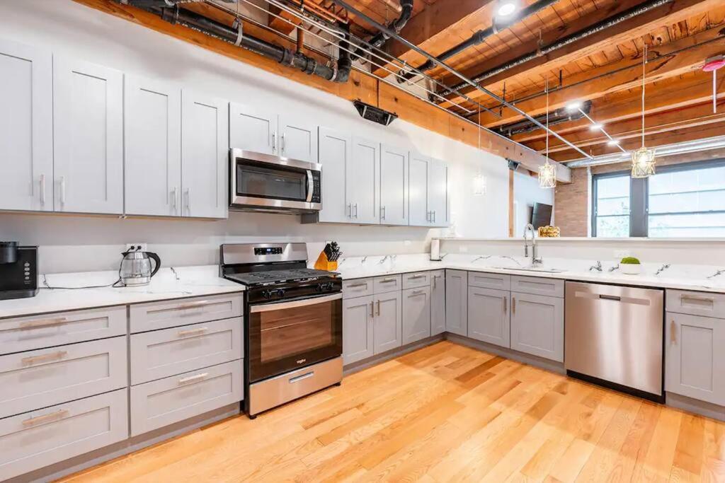 201loft Downtown Spacious Loft Sleeps 10 Apartamento Chicago
