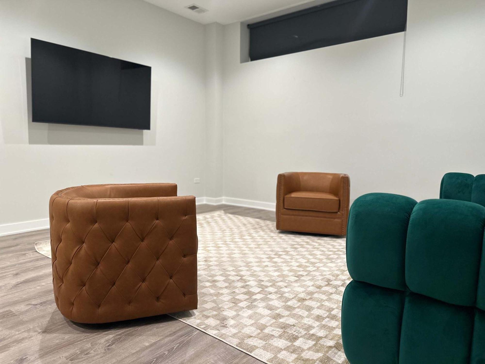 Apartment New Built Sleeps 8 *