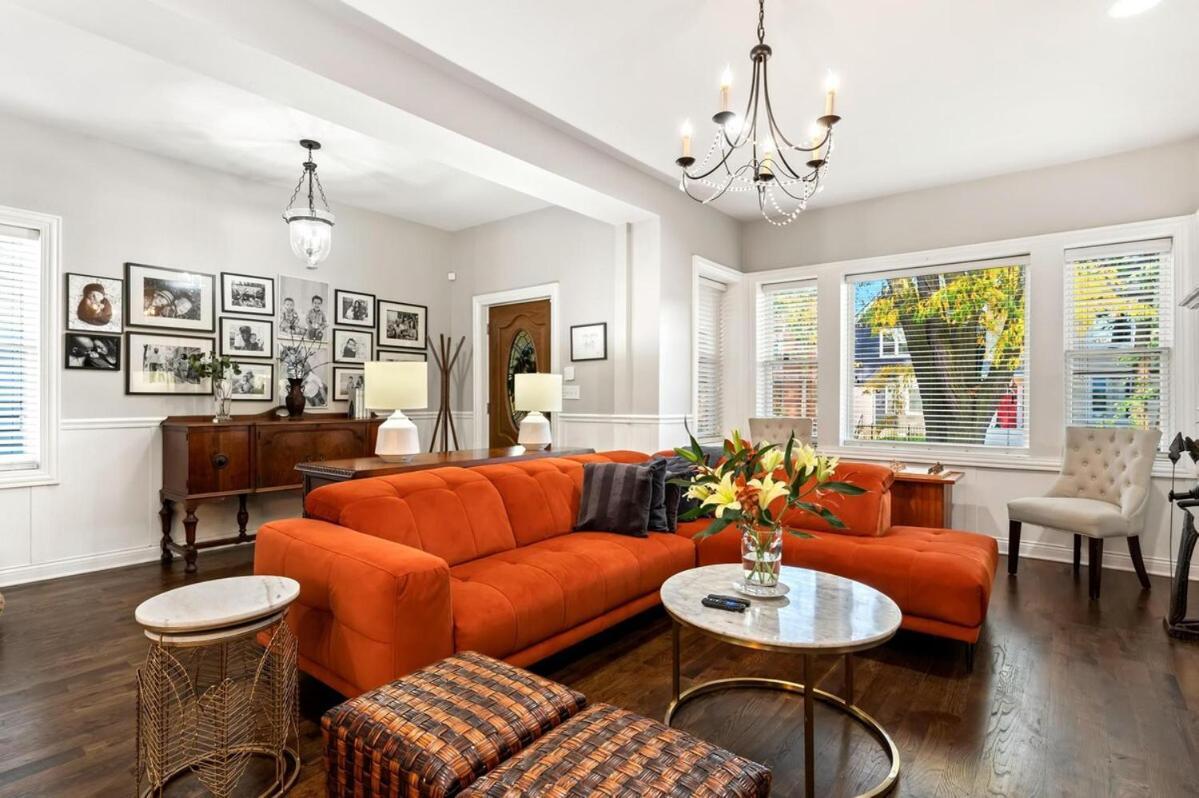 Historic Hermosa 1896 Holiday home Chicago