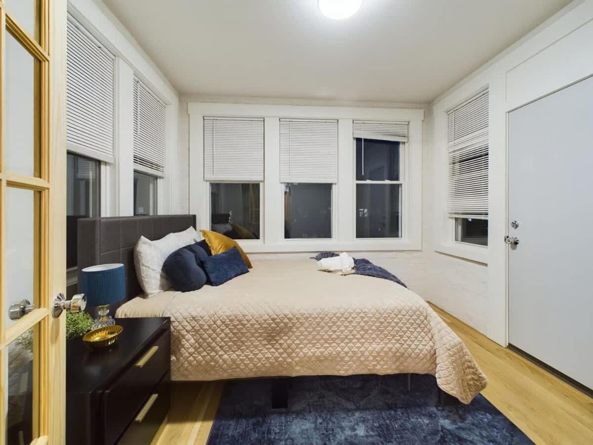 The Velvet Jazz Haus Apartment