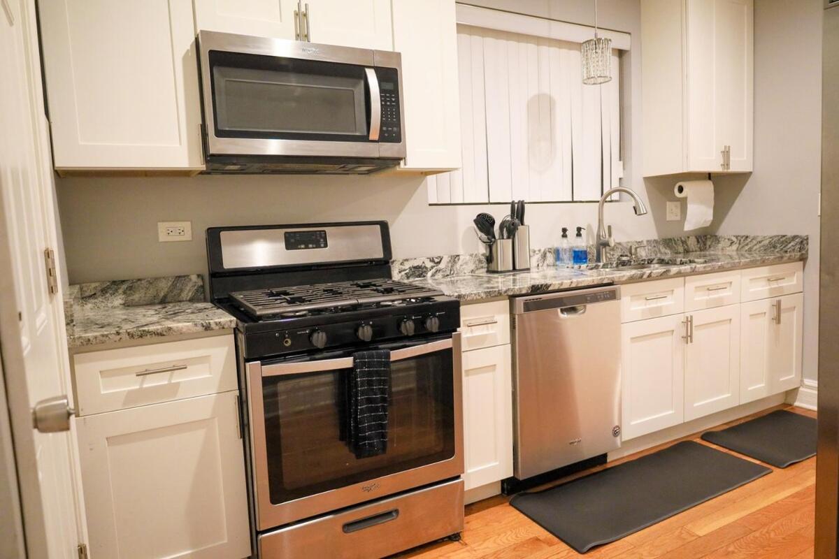 Gorgeous 4bdr In Chicago,15mins From Dwtn Apartment Chicago