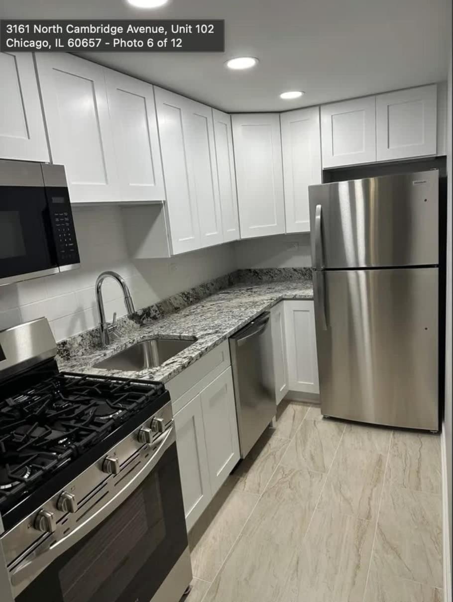 Designer 1 Bed 1 Free Parking Chicago
