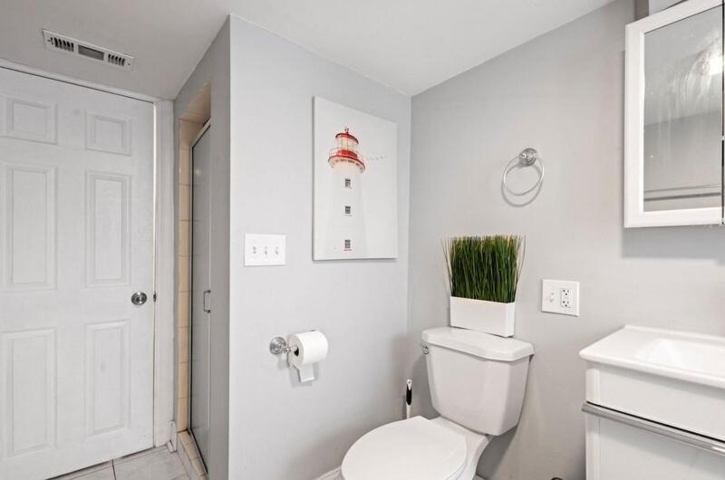 Apartment New Luxurious 5bd-2ba Home-free Wine-2car Parking Chicago