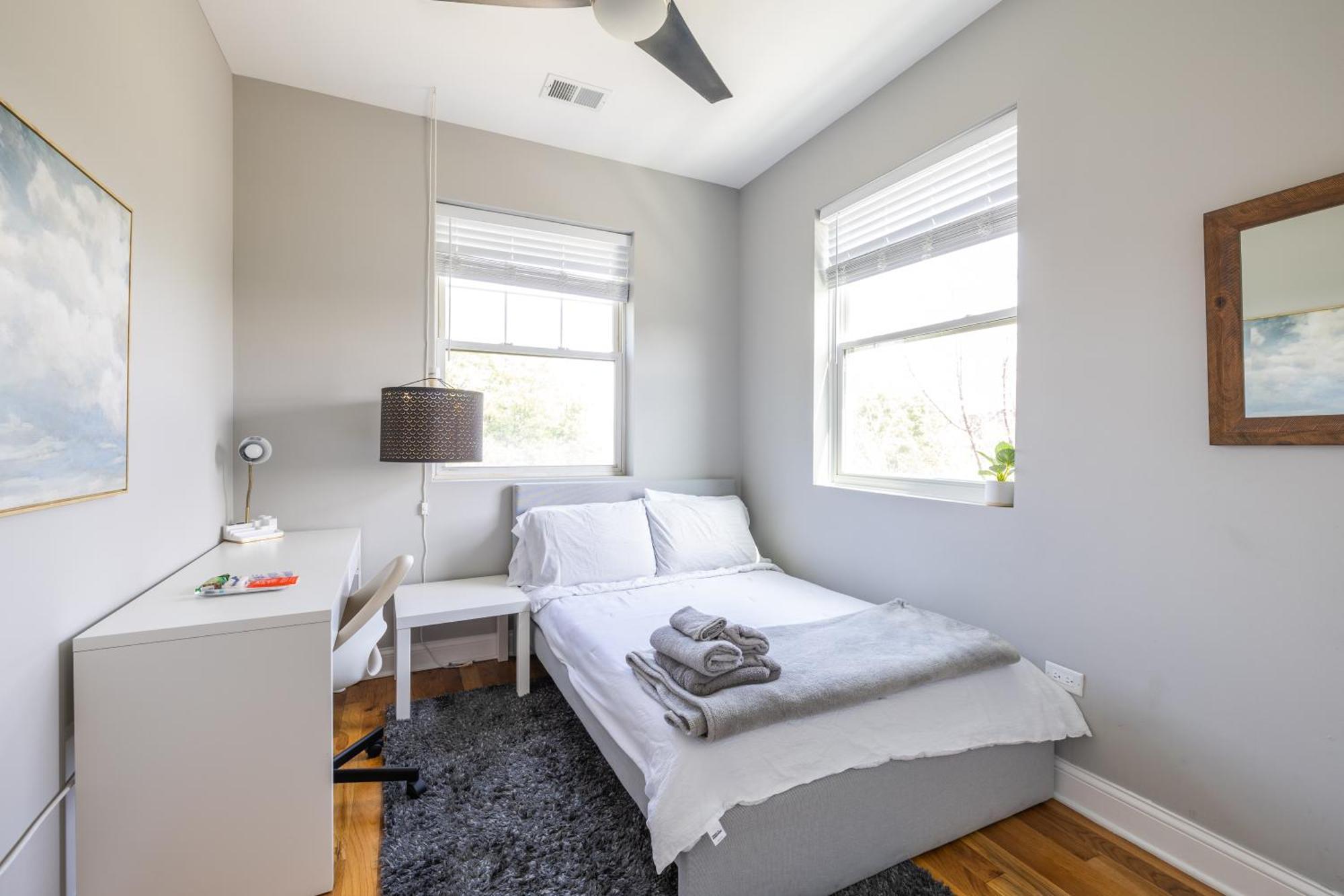 Kenwood Apartments, Downtown Hyde Park Homestay Chicago