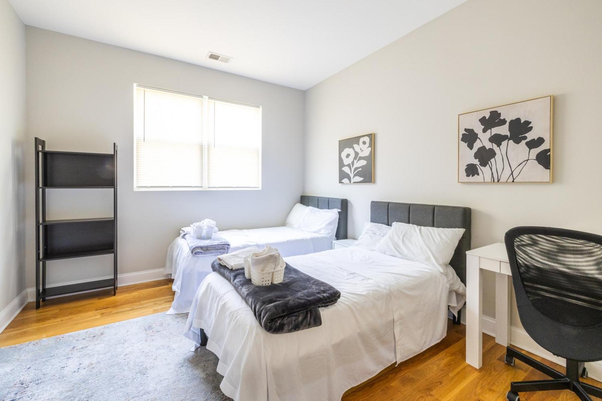 Kenwood Apartments, Downtown Hyde Park Homestay Chicago