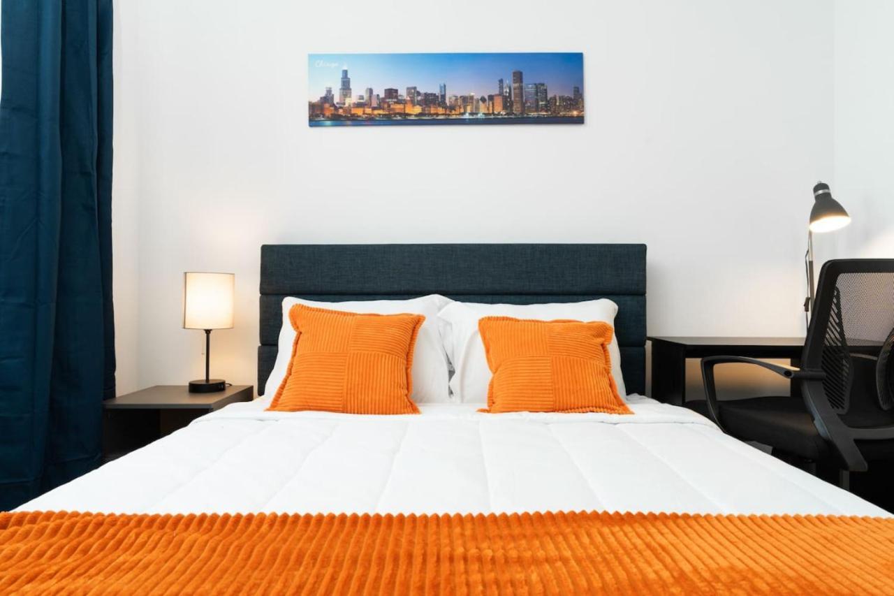 Artistic Loft Rooftop Uptown Montrose Gymwfh * Chicago