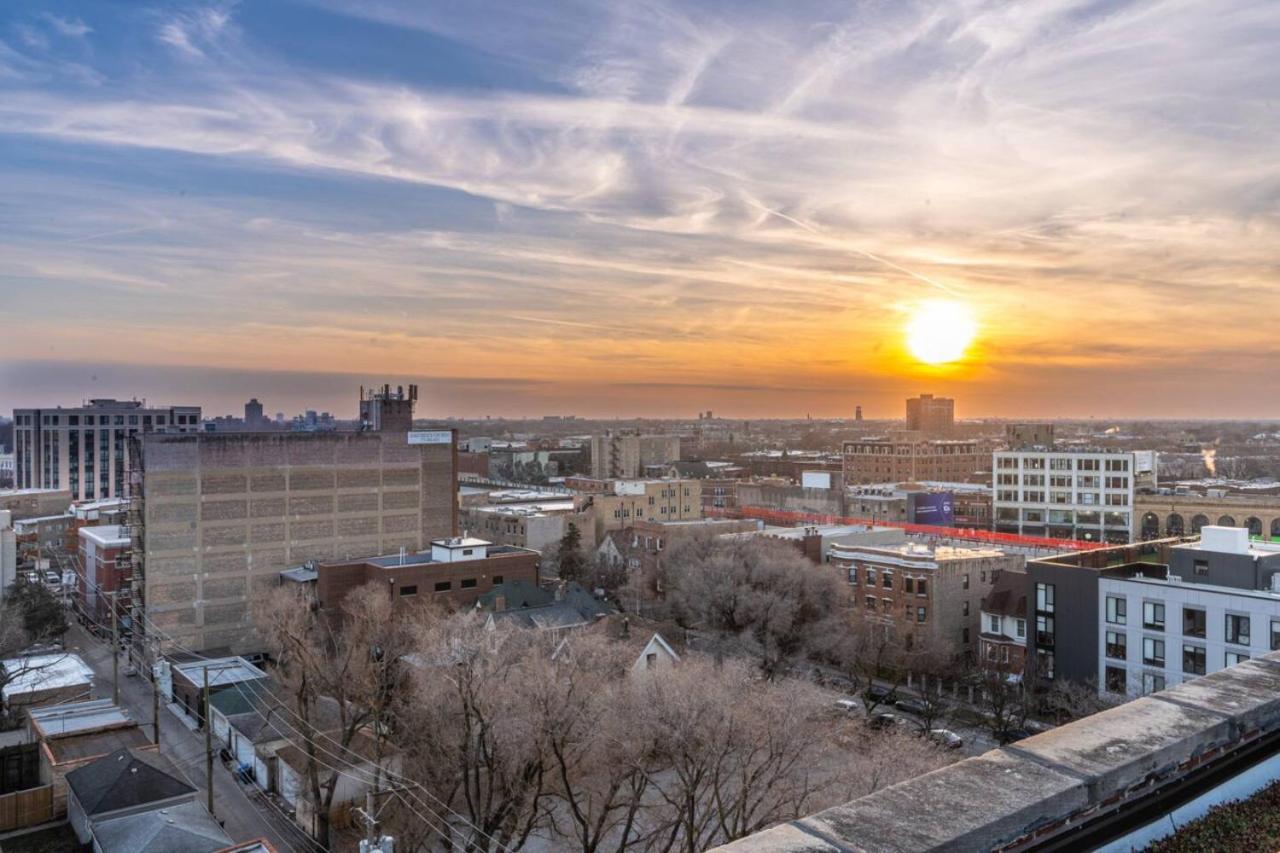 Artistic Loft Rooftop Uptown Montrose Gymwfh Apartment *