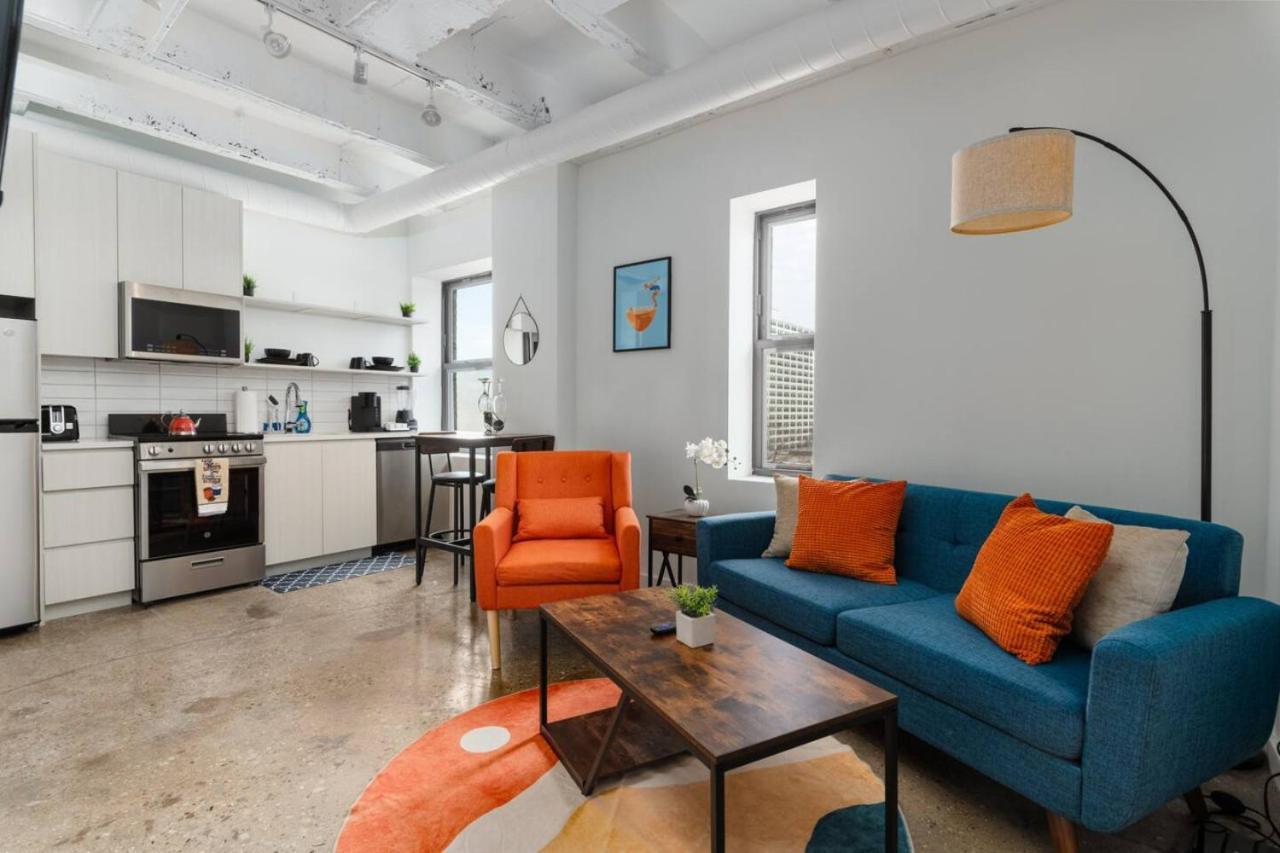 Apartment Artistic Loft Rooftop Uptown Montrose Gymwfh Chicago