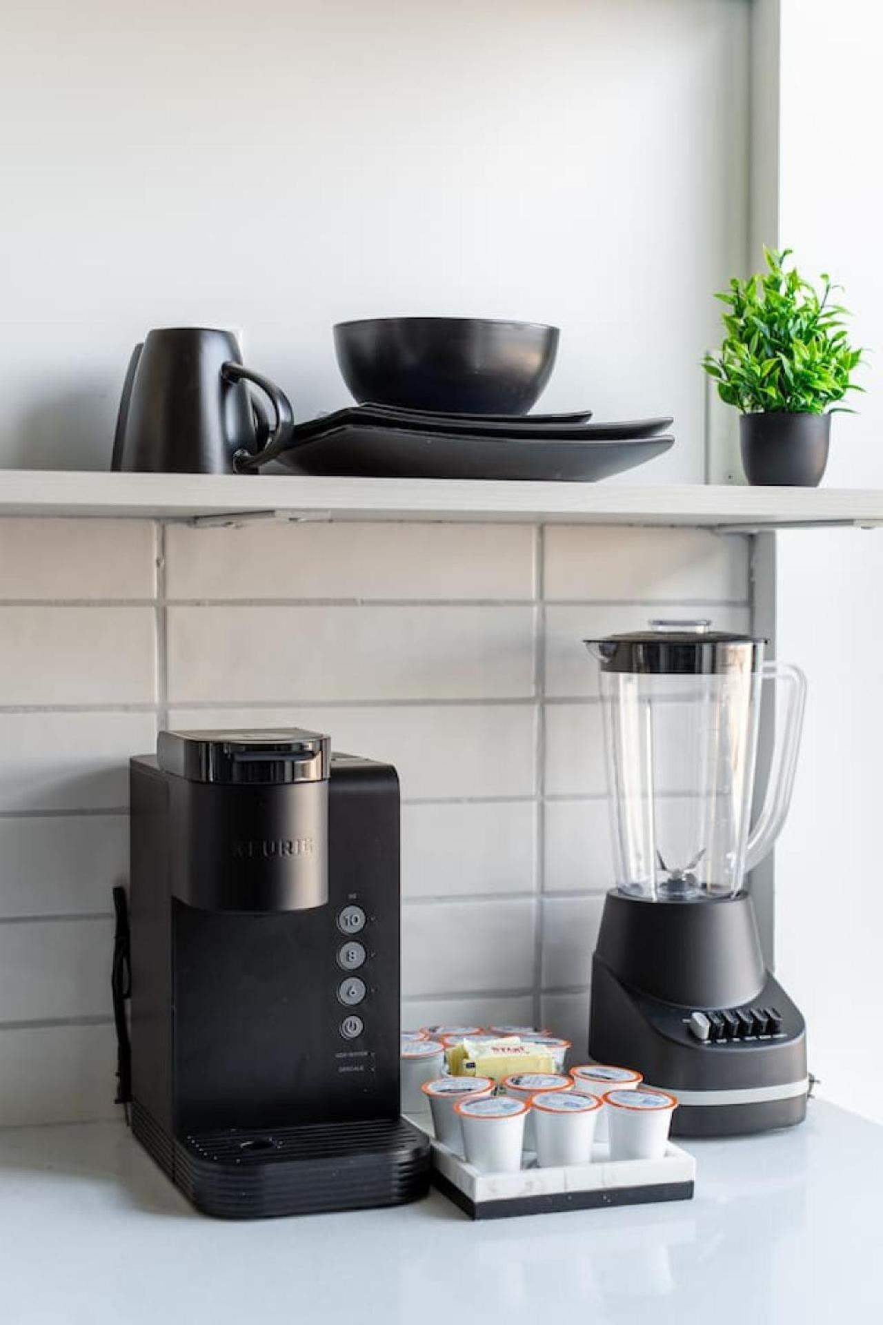 Artistic Loft Rooftop Uptown Montrose Gymwfh * Chicago