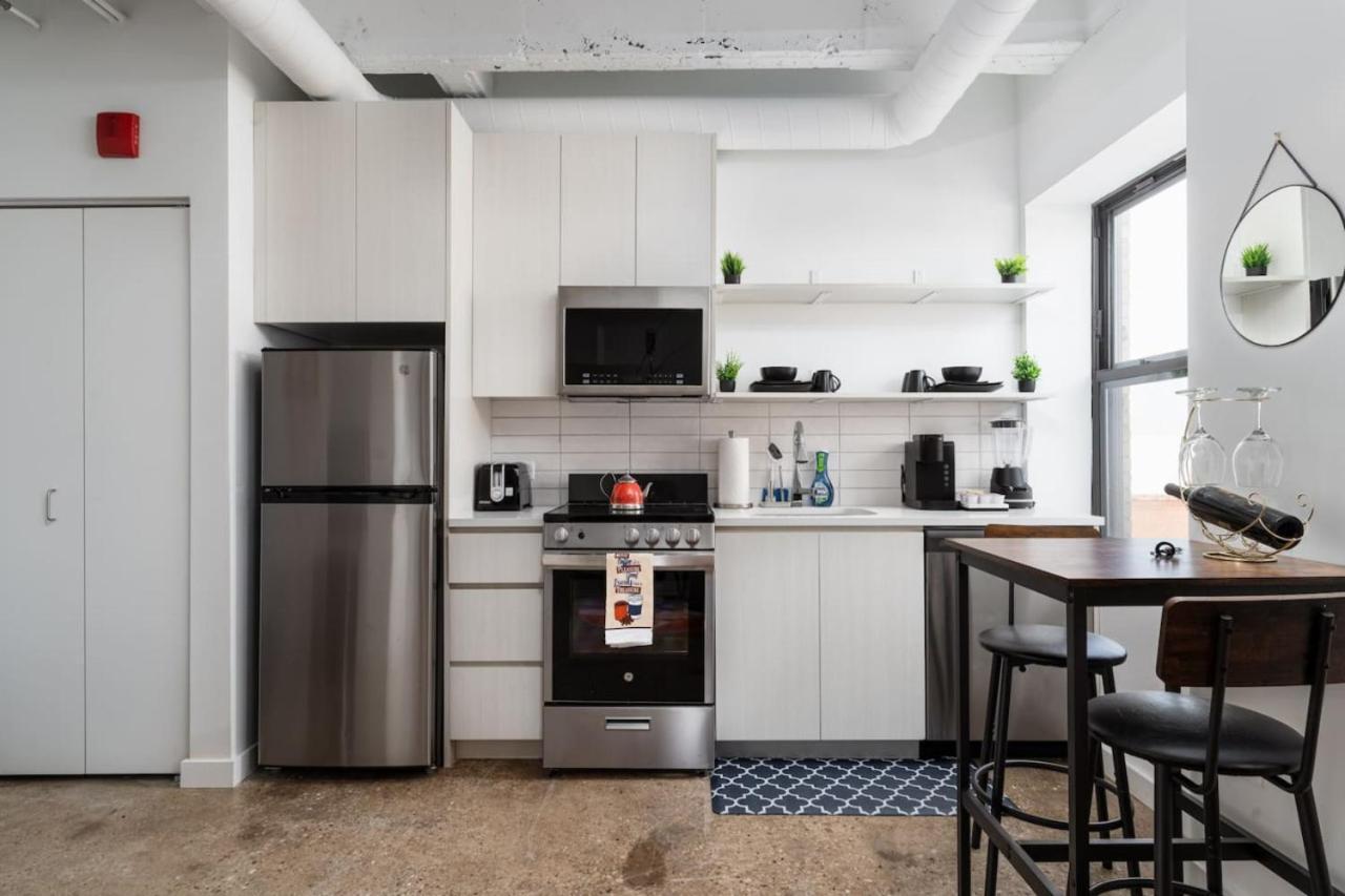 Artistic Loft Rooftop Uptown Montrose Gymwfh Apartment *