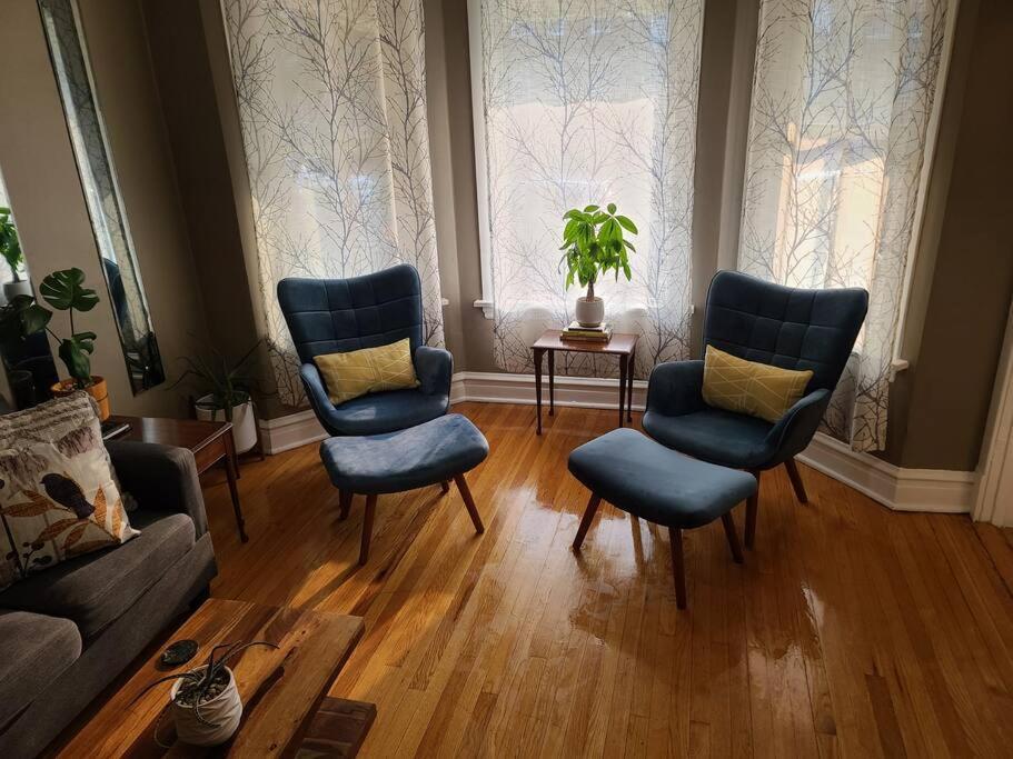Hermosa House Eco-home - Peaceful Quiet 3br, Free Parking, Solar Powered, By Logan Square Apartment Chicago