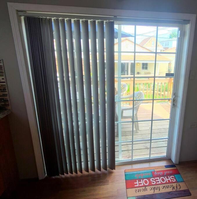 Apartment Hermosa House Eco-home - Peaceful Quiet 3br, Free Parking, Solar Powered, By Logan Square Chicago