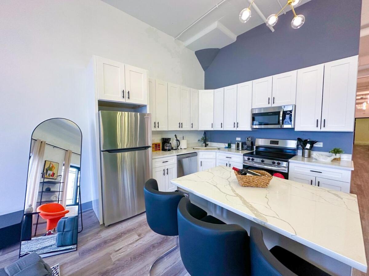 Apartment Spacious 6br Luxury Perfect For Groups Near Mccormick Place And Soldier Field *