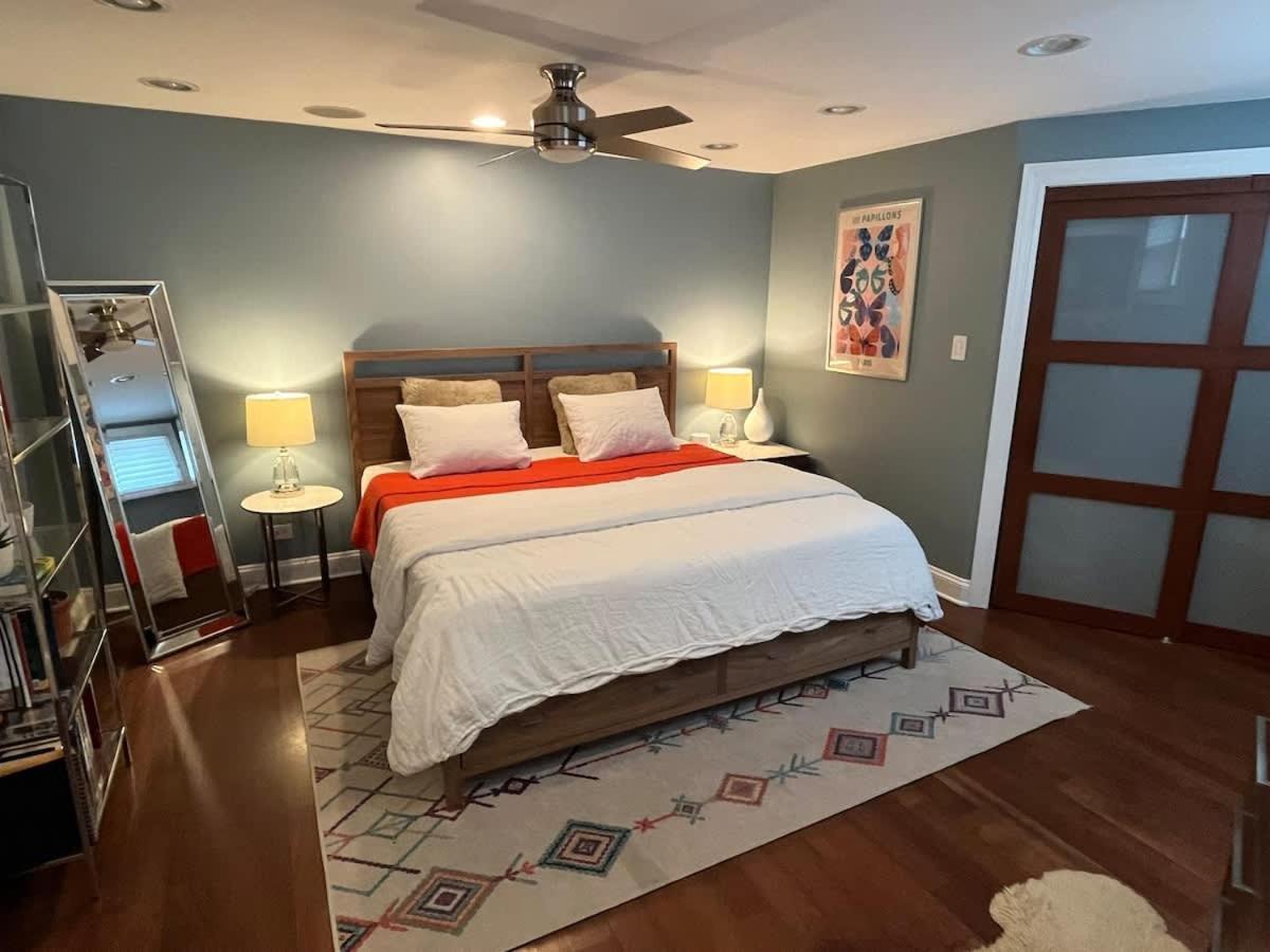 3-story Townhome Free Parking Private Patio Washer-dryer Casa de Férias Chicago