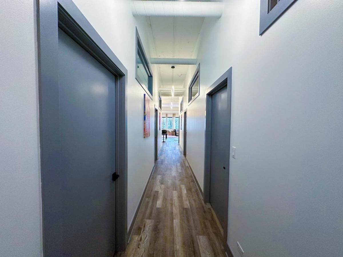 Luxury 6br With Pool Table Sleeps 12 Perfect For Group Near Mccormick Place, Grant Park And Soldier Field Apartment Chicago