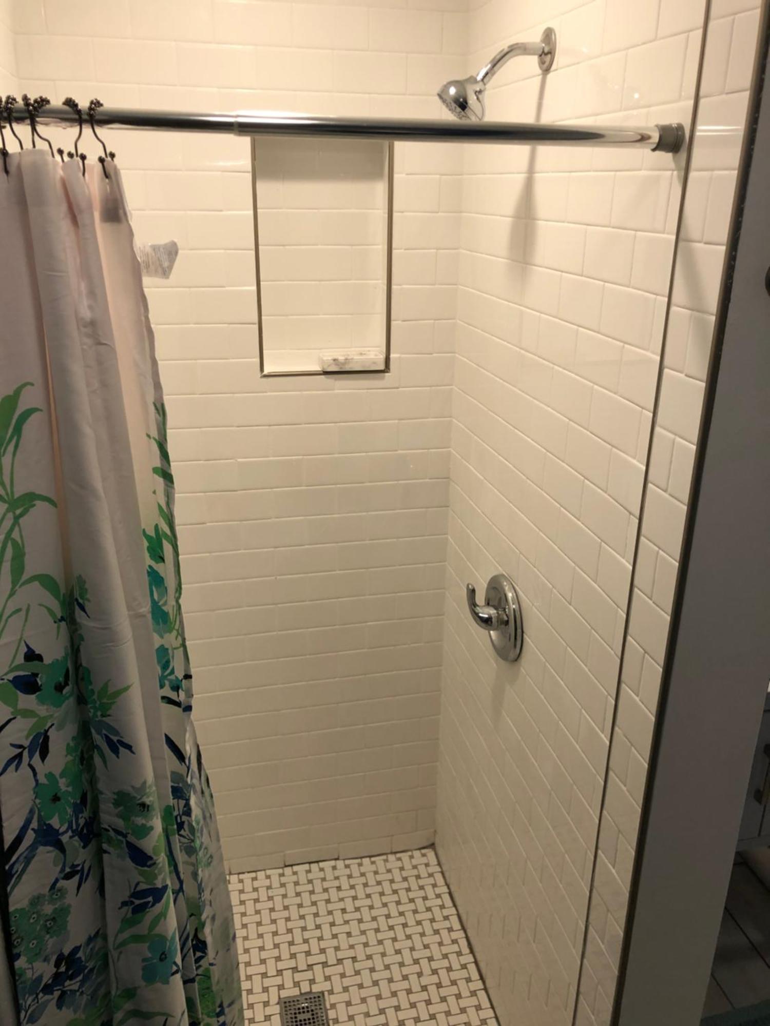 Apartment Urban Coach Penthouse - Near Train, Medical District, And Downtown *