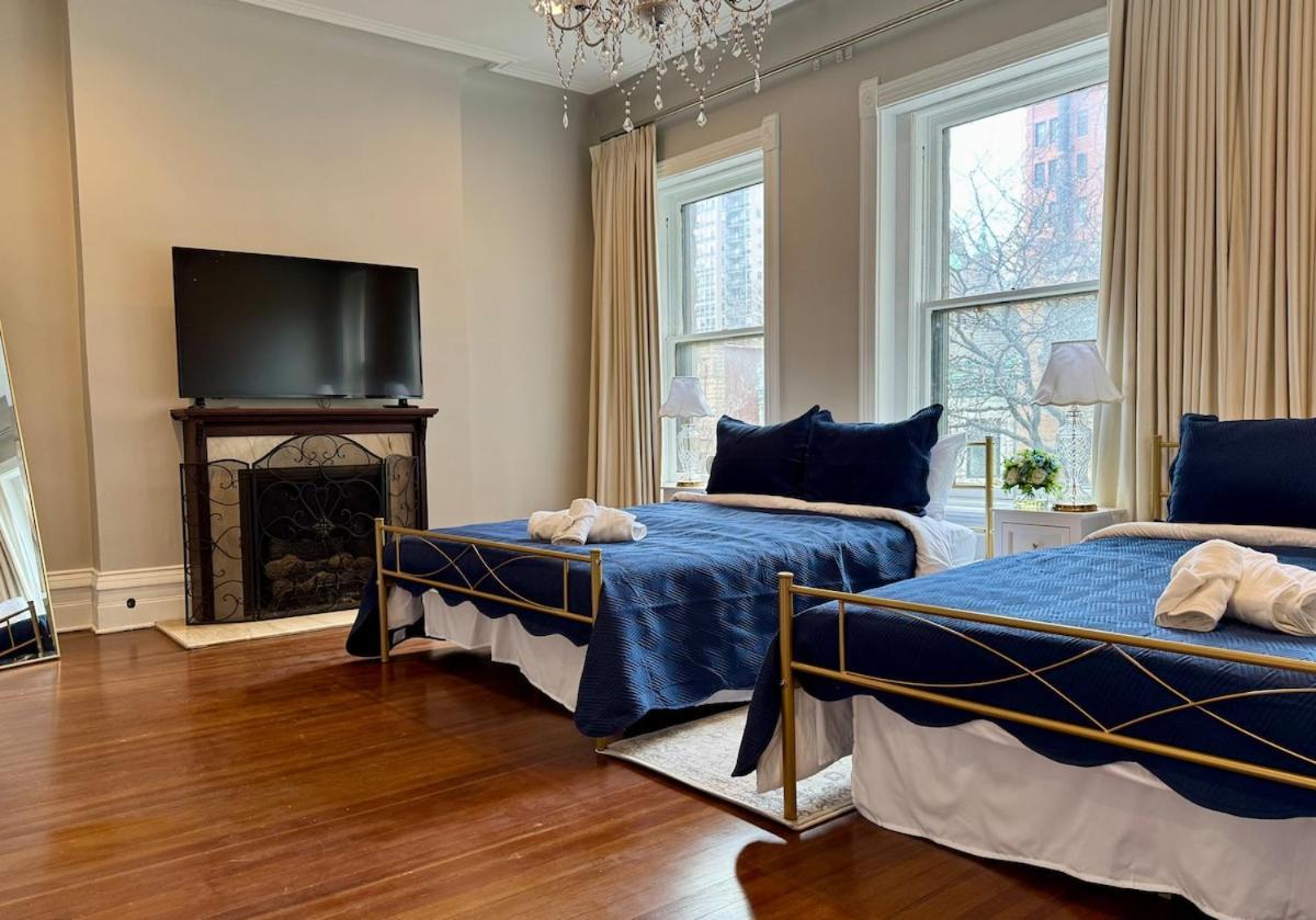 Holiday home Spectacular Gilded Age 6 Bedroom Gold Coast Mansion With Deck Chicago