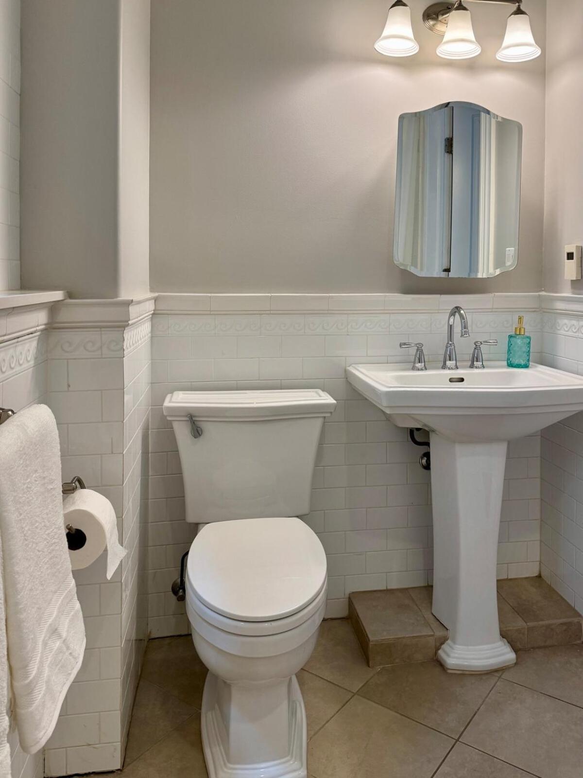 Spectacular Gilded Age 6 Bedroom Gold Coast Mansion With Deck Chicago