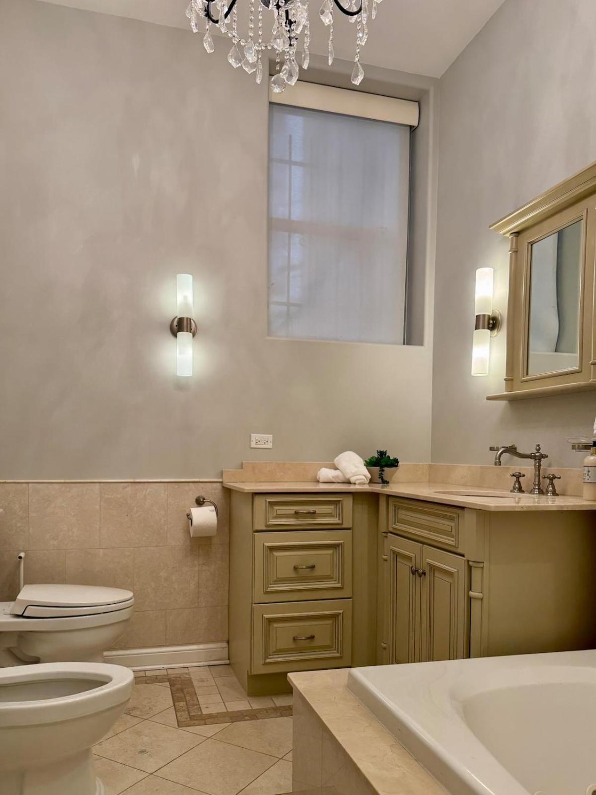 Spectacular Gilded Age 6 Bedroom Gold Coast Mansion With Deck *