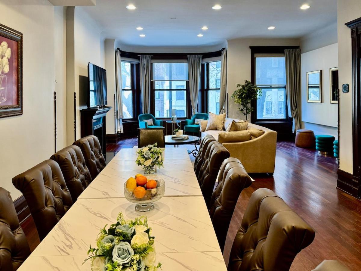 Spectacular Gilded Age 6 Bedroom Gold Coast Mansion With Deck Holiday home Chicago