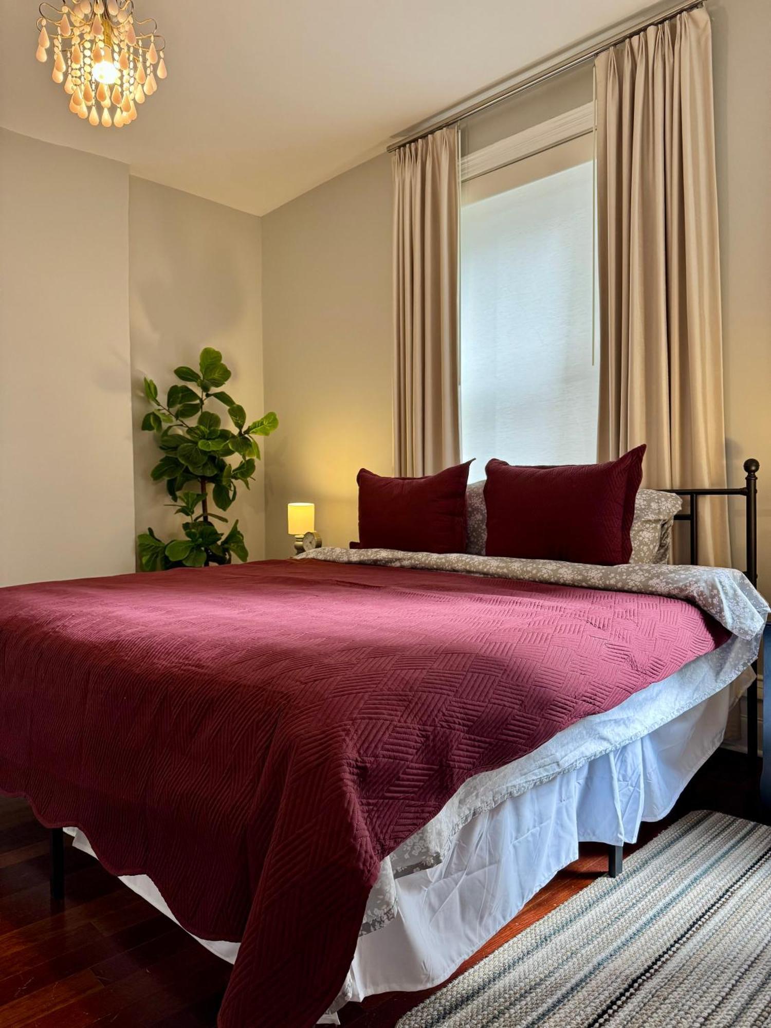 Spectacular Gilded Age 6 Bedroom Gold Coast Mansion With Deck Holiday home *