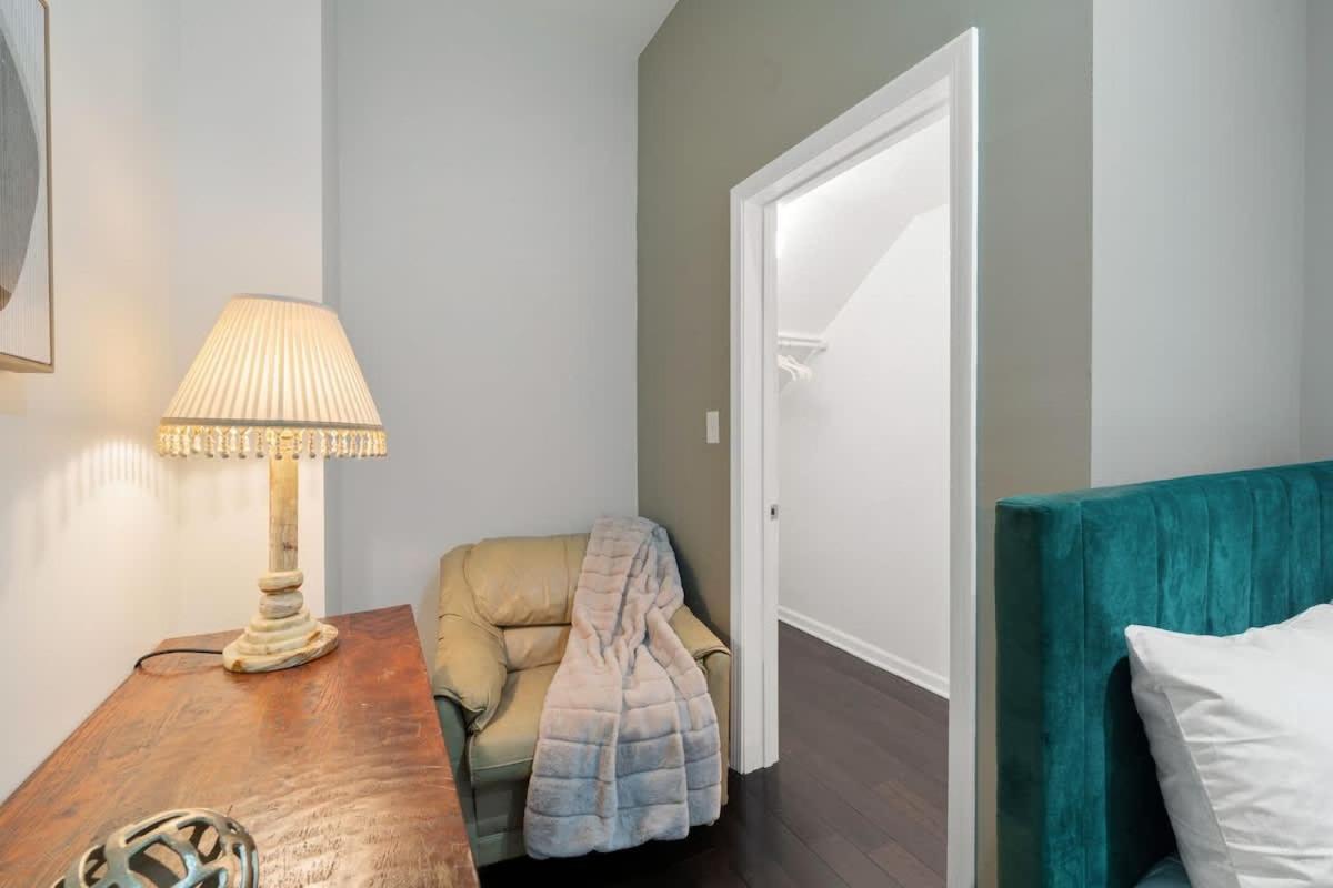 Chic And Cozy 3-bed Escape In Apartment *
