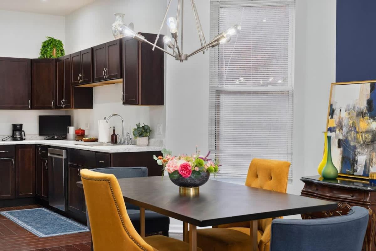 Apartment Chic And Cozy 3-bed Escape In Chicago