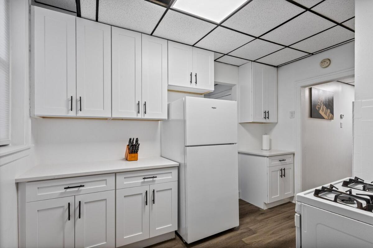 Chic 2br Getaway Queen Beds Fast Wifi * Chicago