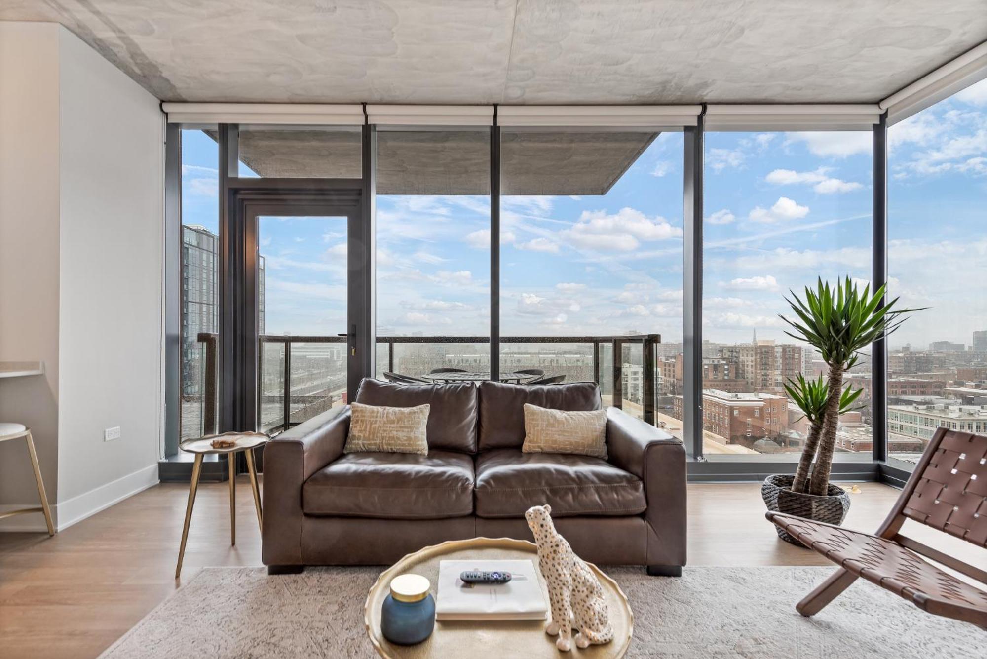 Sage Modern Near Union Park In West Loop * Chicago