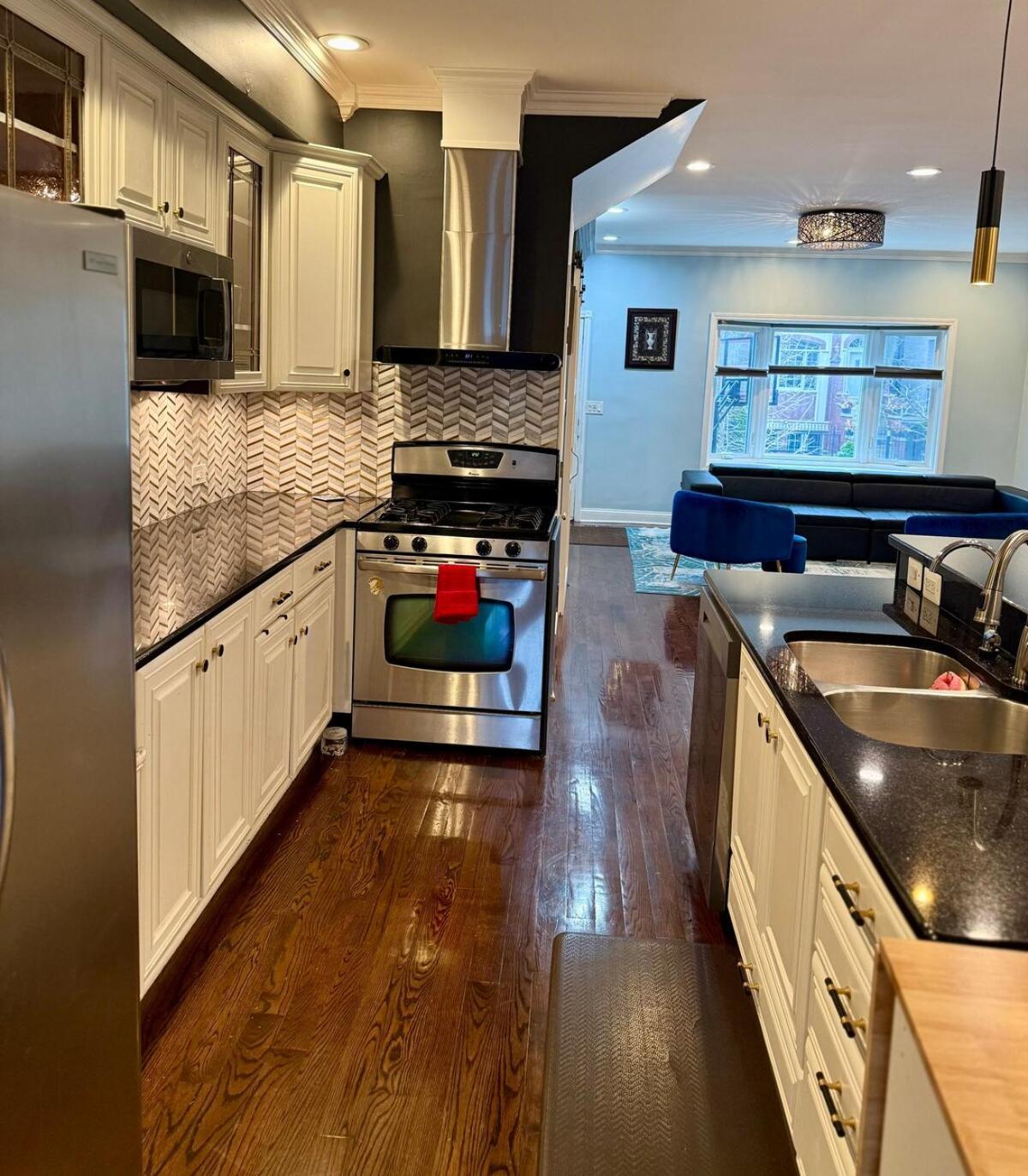 Stunning In Prime With Private Pool * Chicago