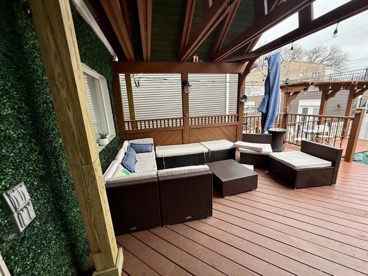 Apartment Stunning In Prime With Private Pool Chicago