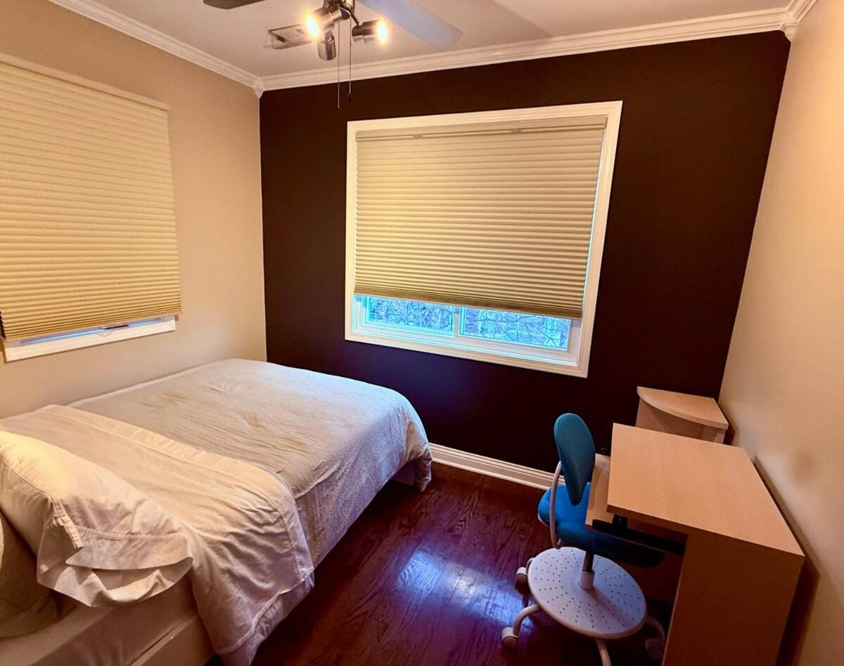 Stunning In Prime With Private Pool *