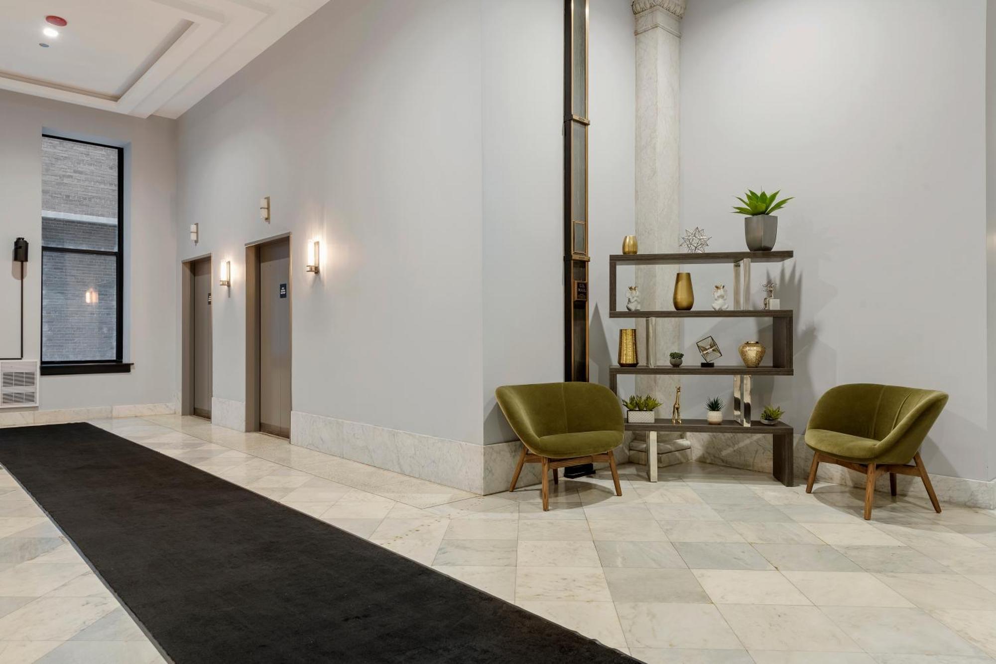 Experience Downtown At Millennium - Luxury In The Loop Apartment