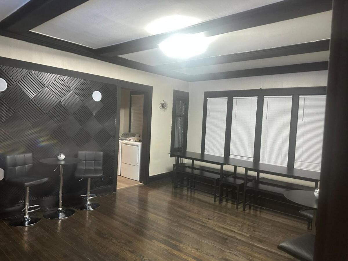 The Urban Family Retreat Apartment