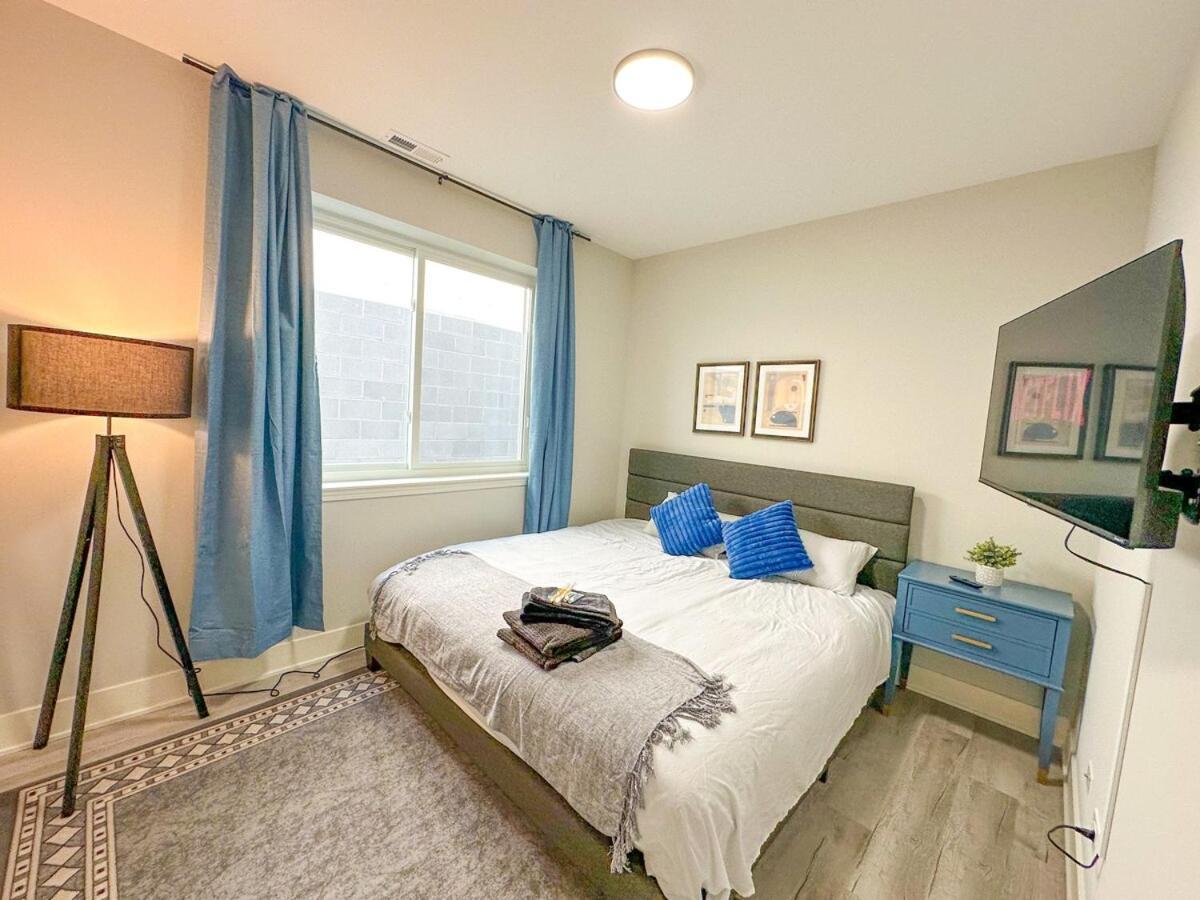 Pilsen Art Center Family Friendly 3Br Retreat With Free Parking Near Medical District, Douglas Park And University Illinois Chicago *