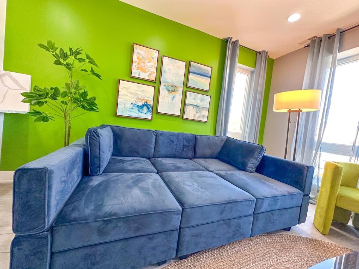 Pilsen Art Center Family Friendly 3Br Retreat With Free Parking Near Medical District, Douglas Park And University Illinois Chicago Apartment *