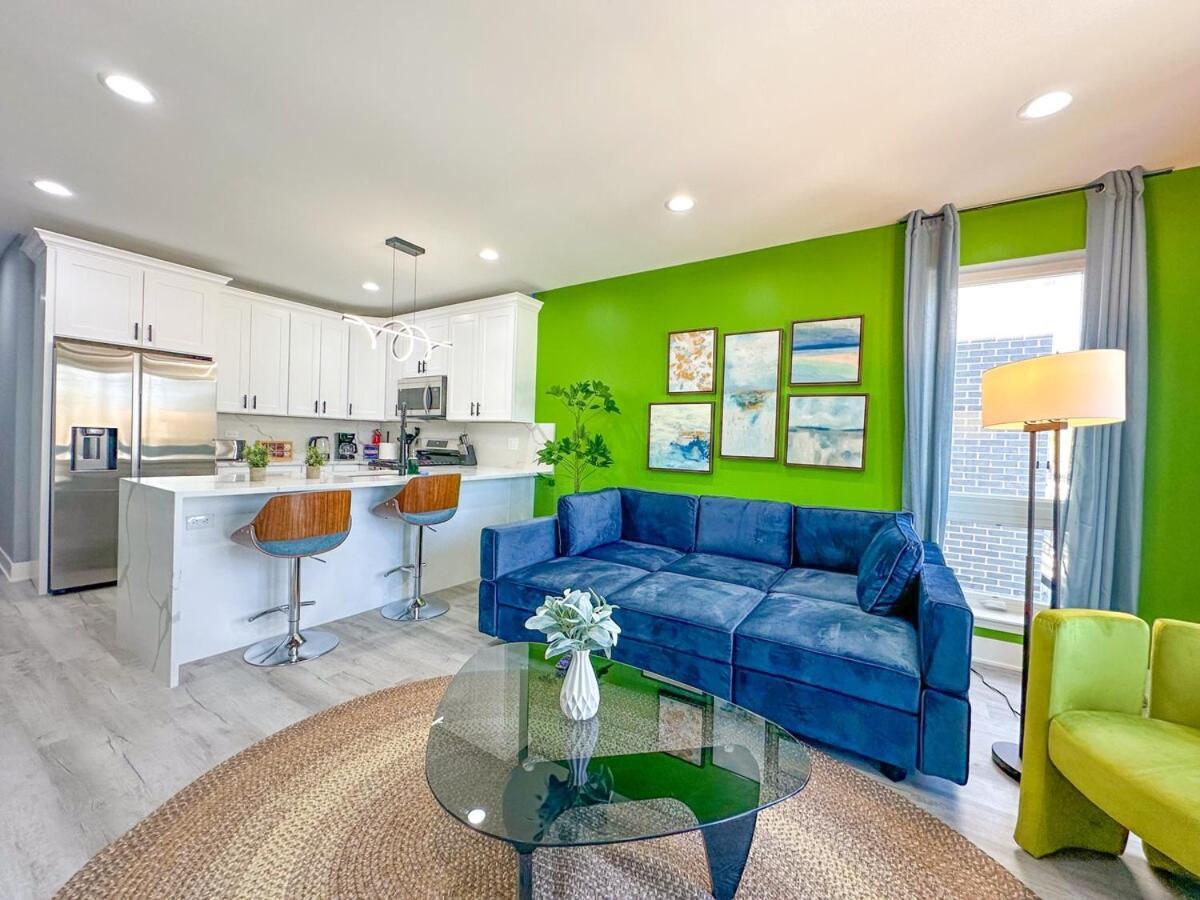 Pilsen Art Center Family Friendly 3Br Retreat With Free Parking Near Medical District, Douglas Park And University Illinois Chicago Apartment Chicago