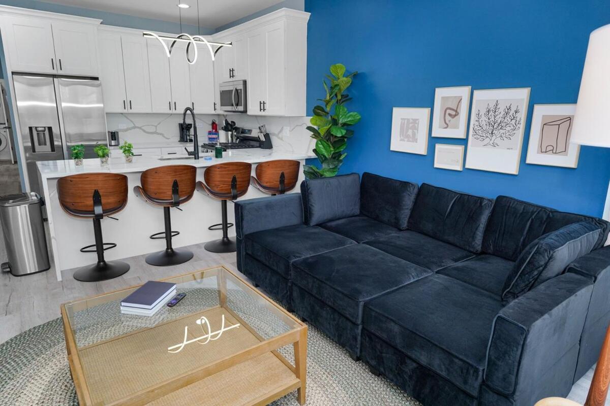 Apartment Stylish Cozy 3Br Retreat With Free Parking Near Pilsen Art Center, Douglas Park And University Of Illinois Chicago Chicago