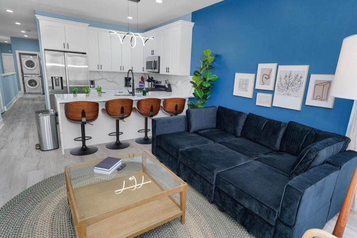 Stylish Cozy 3Br Retreat With Free Parking Near Pilsen Art Center, Douglas Park And University Of Illinois Chicago Apartment *