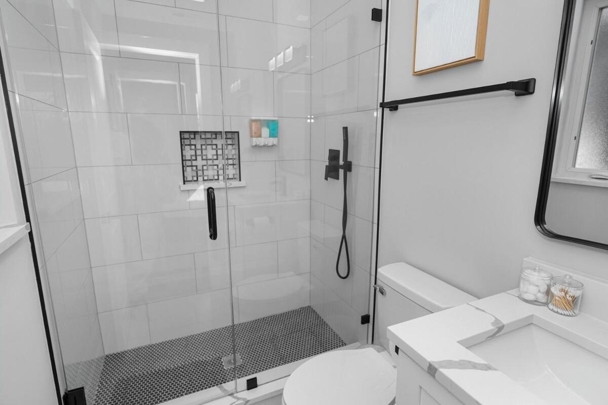 Stylish Cozy 3Br Retreat With Free Parking Near Pilsen Art Center, Douglas Park And University Of Illinois Chicago *