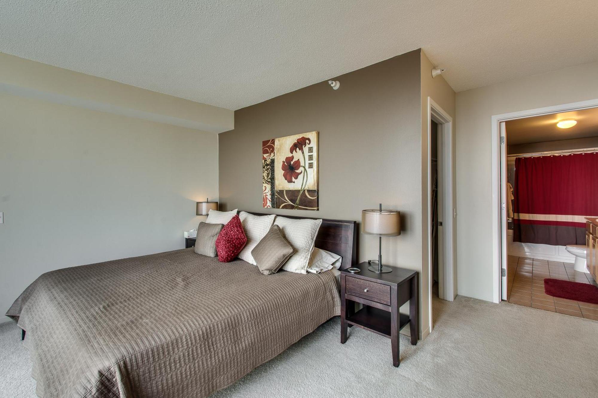 The Penthouse At Grand Plaza 4*