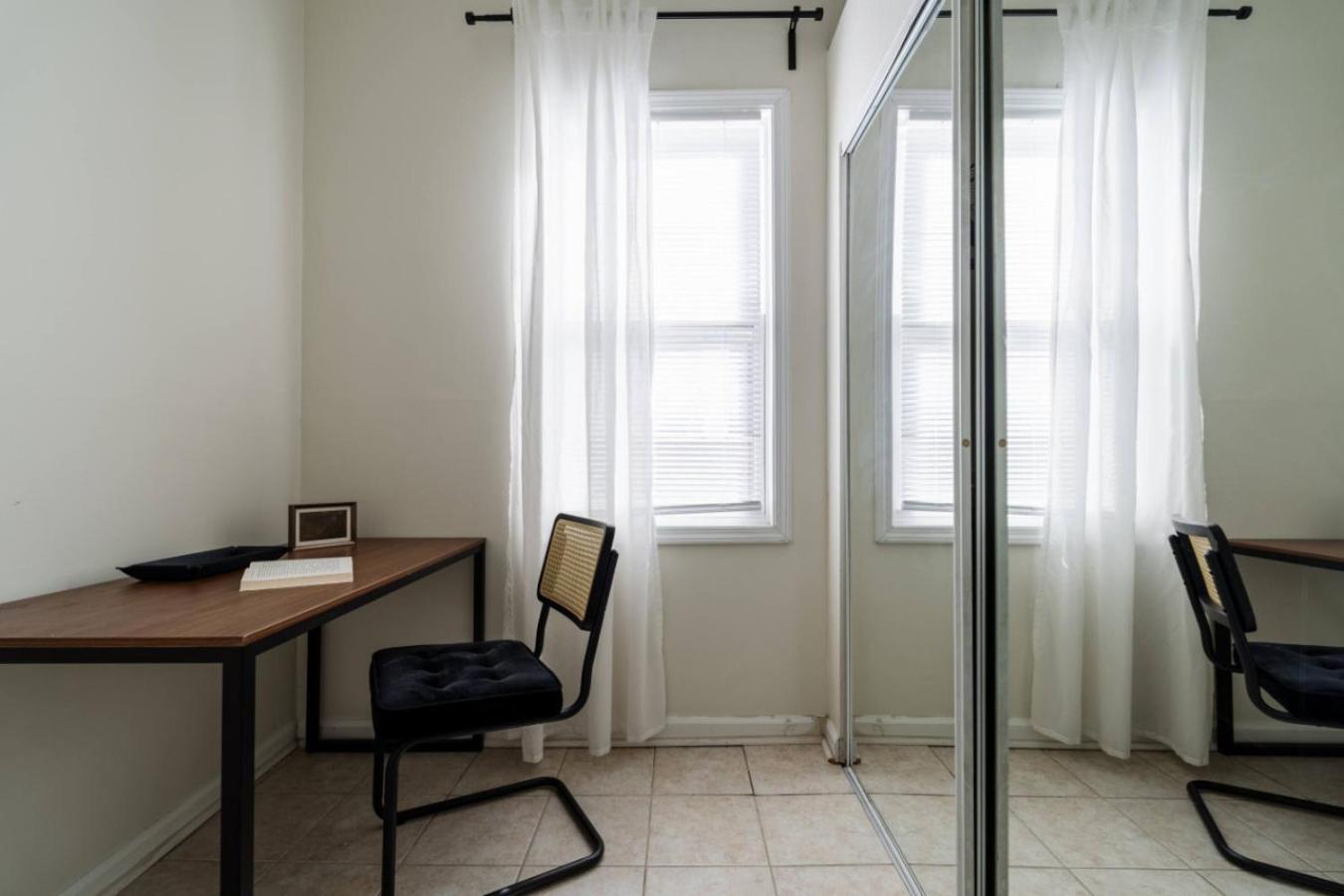 Apartment Bucktown 2br With Office And Courtyard Chicago
